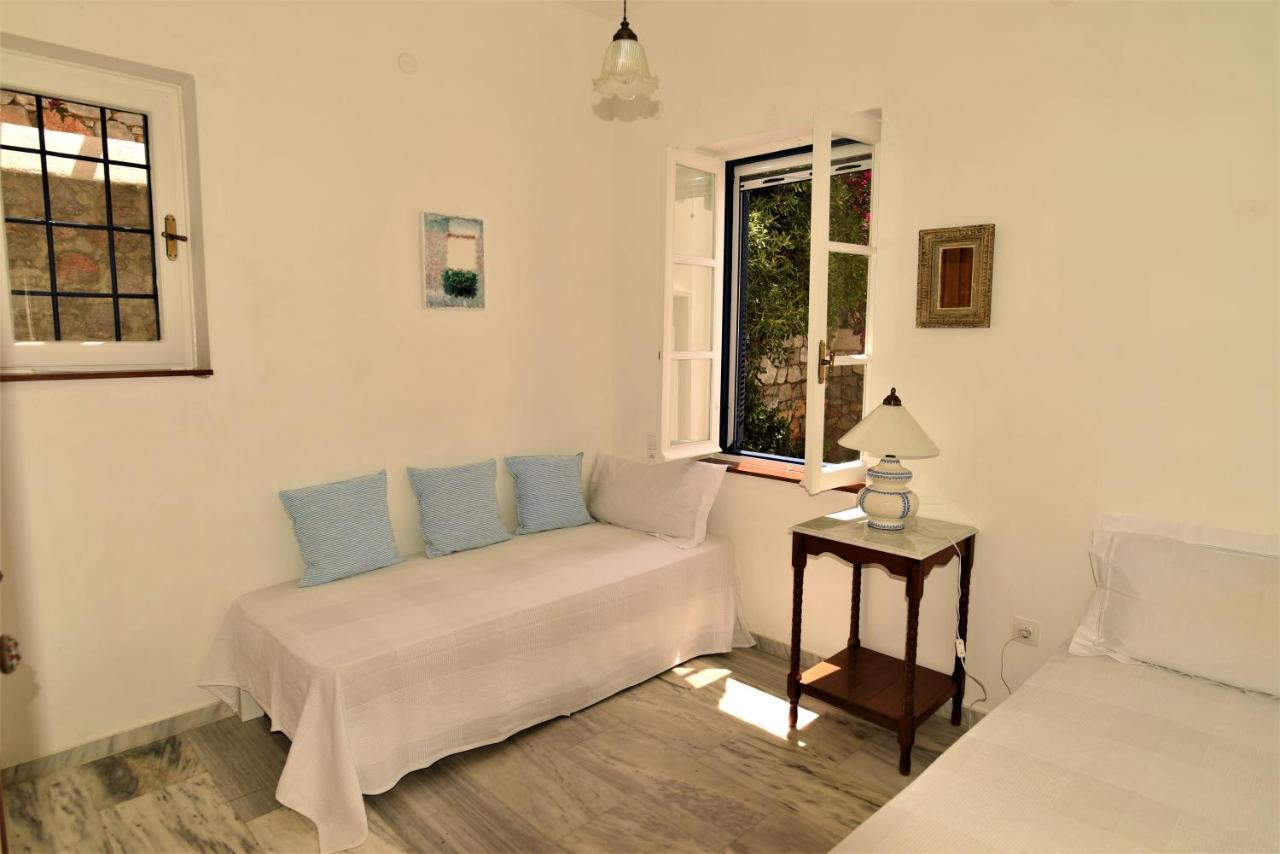 Villa Sunset Hydra Екстер'єр фото